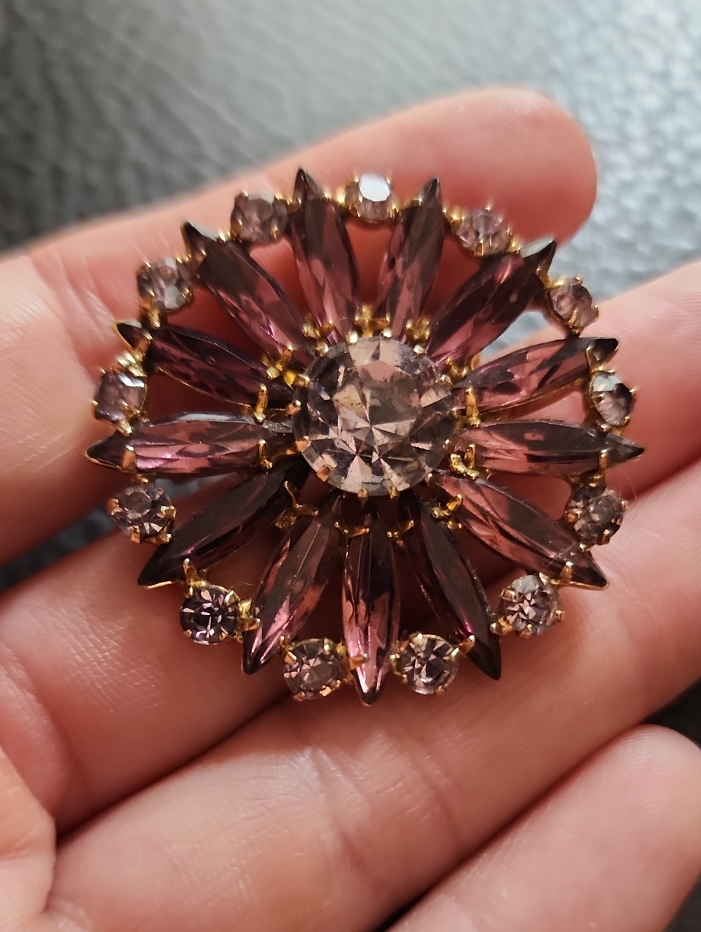 Vintage Purple Crystal Flower Brooch - Picture 6 of 8